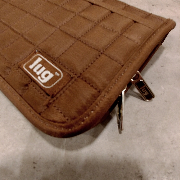 Lug Tango Travel Wristlet Passport Wallet. RFID Protection, New Condition Bag - Picture 7 of 8